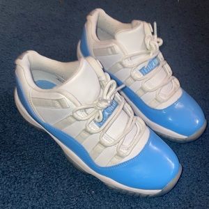 Jordan 11s UNC low 5.5 boys grade school